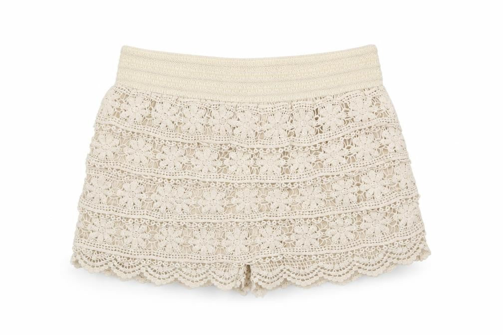 Preworn Womens Beige   Bermuda Shorts Size XS