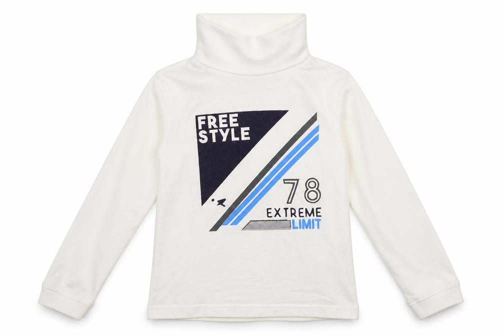 Front view of Preworn boys’ white pullover sweatshirt, size 6, years