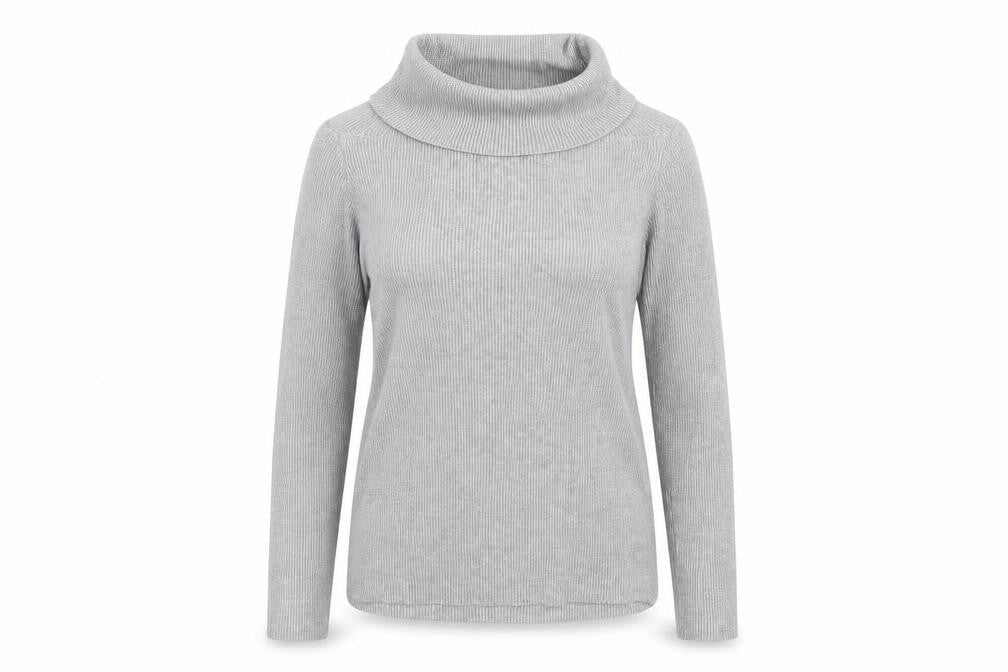 Front view of H&M women’s green jumper, size S