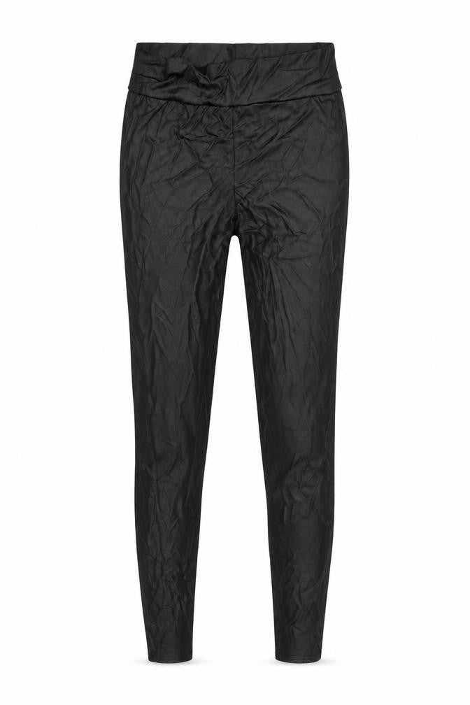 Front view of PRETTYLITTLETHING women’s black capri leggings, size UK 12, 28-inch leg