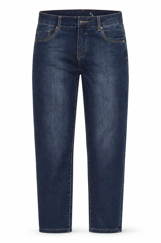 Front view of pe worn girls’ blue straight jeans, size M