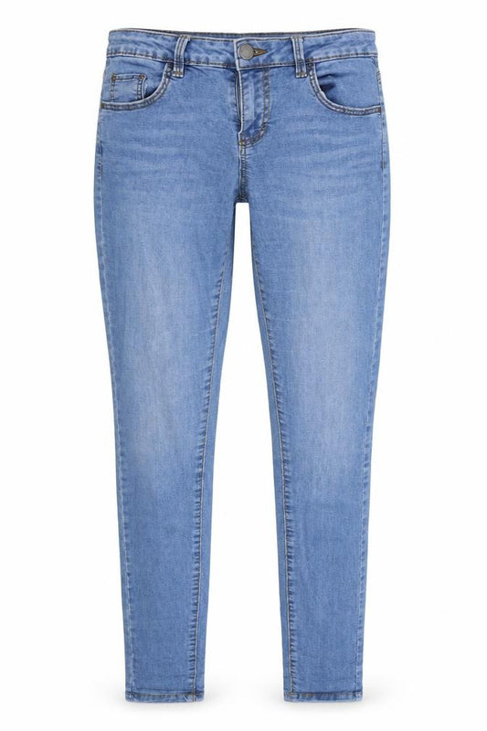 Front view of Denim Co women’s blue denim jegging jeans, size UK 8, 33-inch leg
