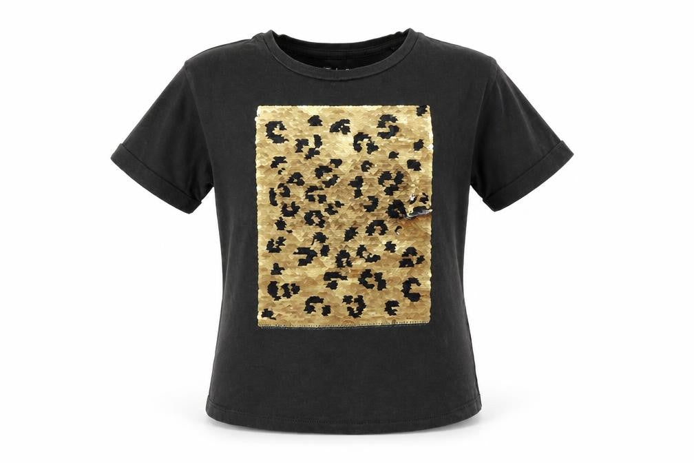 Front view of TU boys’ green basic t-shirt, size 6, years