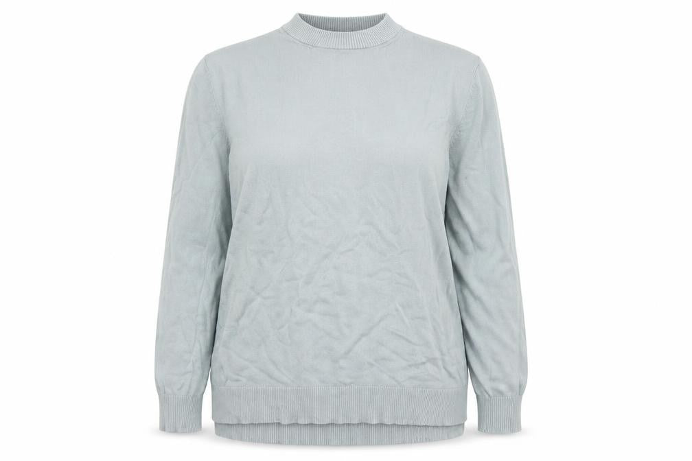 Front view of H&M women’s green jumper, size XL