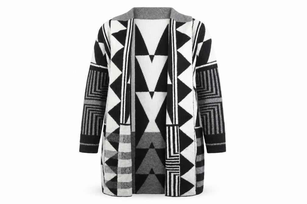 Front view of New Look women’s white cardigan jumper, size UK 8