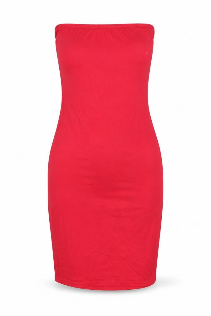 Front view of PRETTYLITTLETHING women’s red bodycon, size UK 6