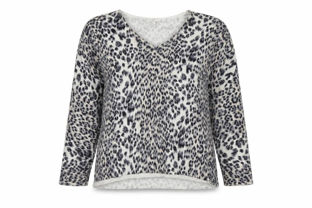 Front view of Country Casuals women’s grey animal print basic t-shirt, size XL