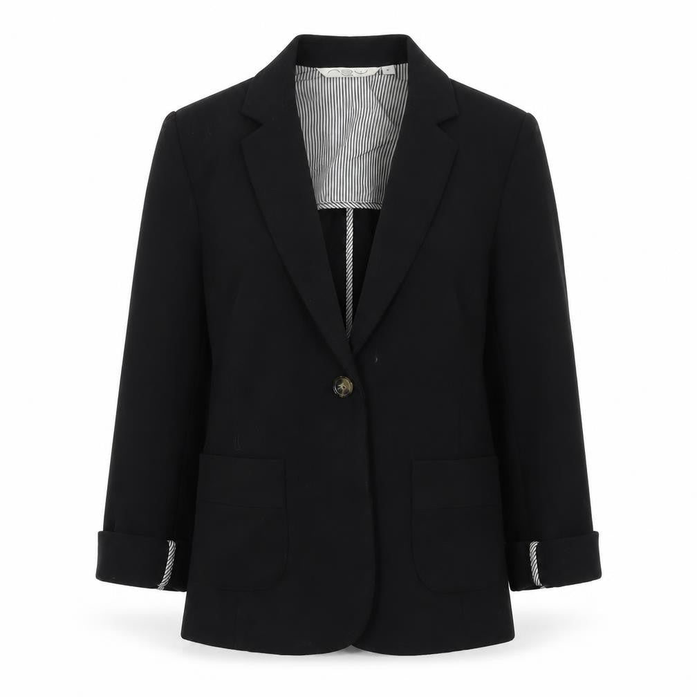 Front view of New Look women’s black jacket blazer, size UK 6