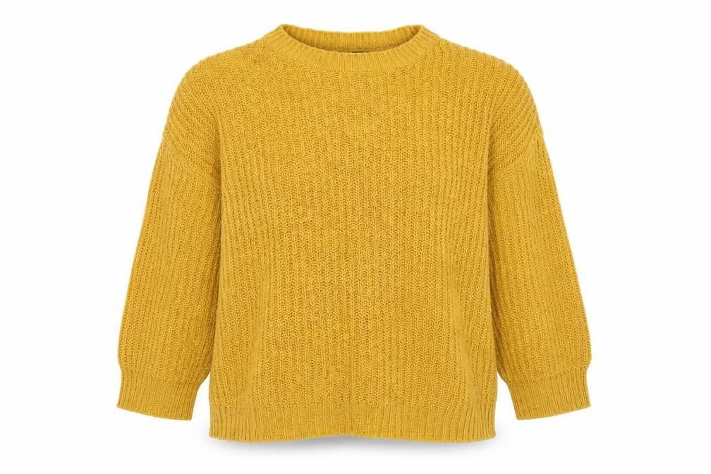Front view of New Look women’s yellow jumper, size M