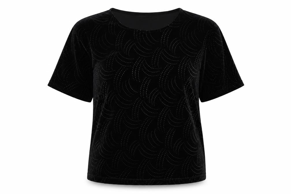 Front view of AMARANTO women’s black basic t-shirt, size UK 18