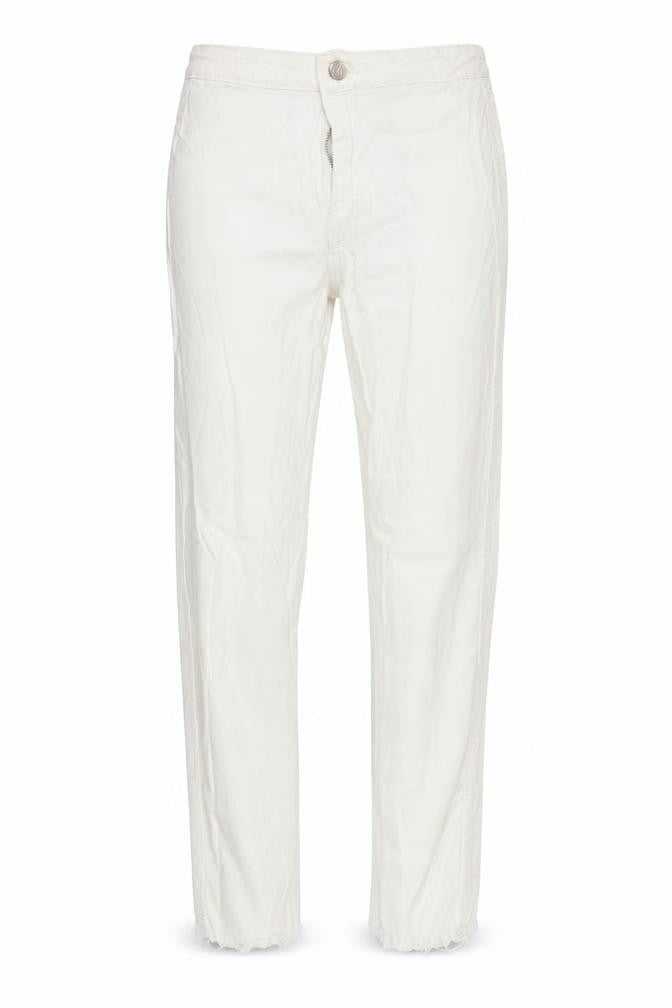 Front view of Missguided women’s white denim straight jeans, size UK 10, 23-inch leg