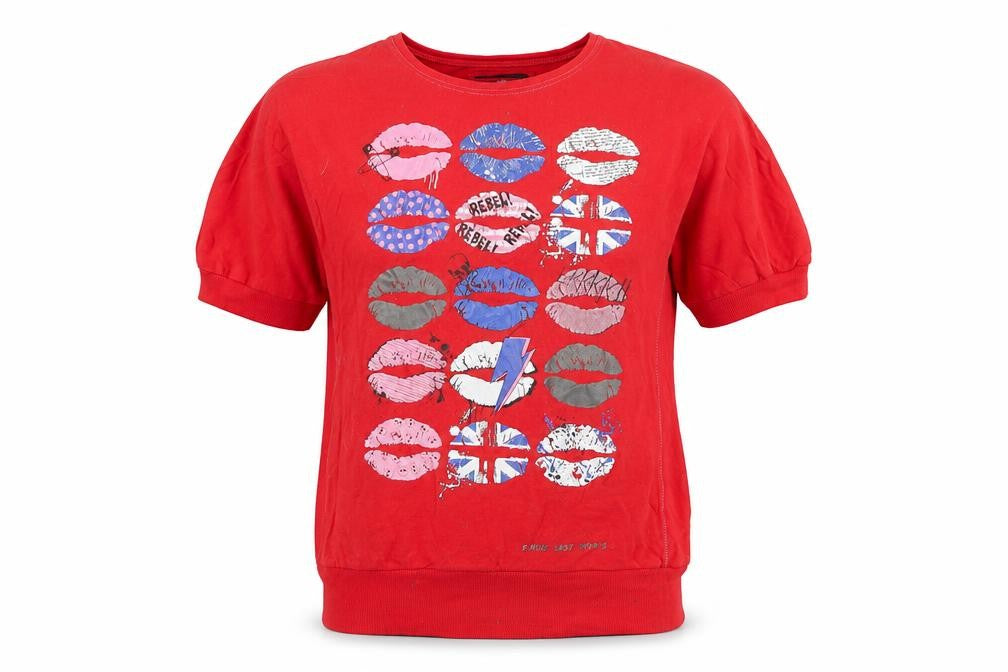 Front view of Sammy girls’ red basic t-shirt, size 10-11, years