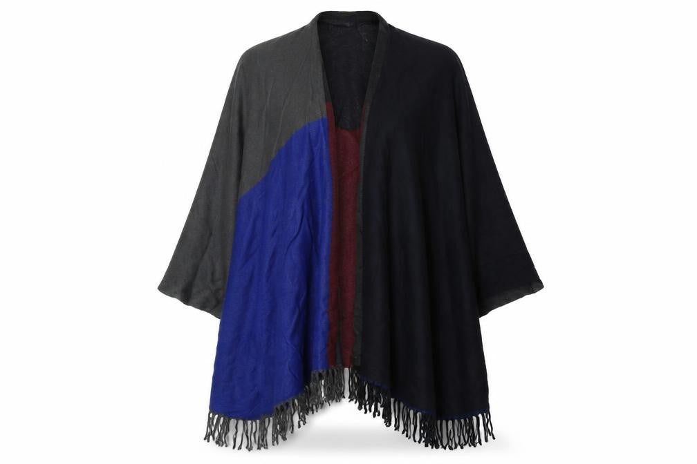 Front view of Preworn women’s grey kimono coatigan one size