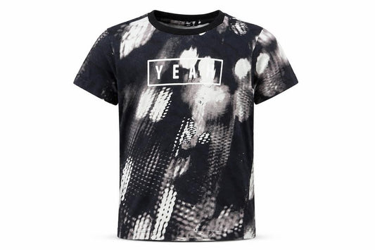 Front view of Next boys’ multicoloured basic t-shirt, size 4, years