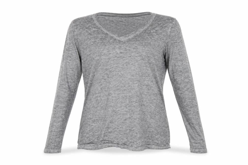 Front view of Villa women’s grey basic t-shirt, size XL