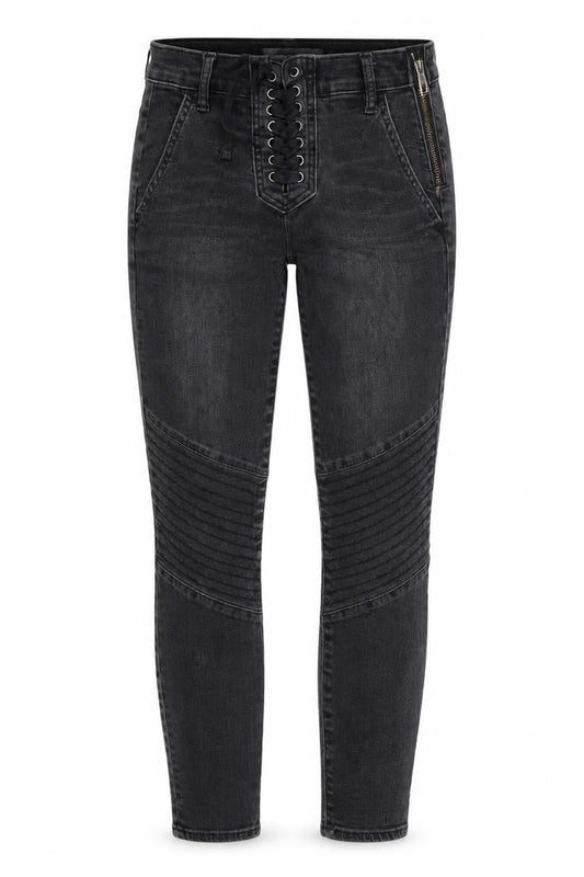 Front view of Gap women’s black denim skinny jeans, size UK 24, in, 26-inch leg