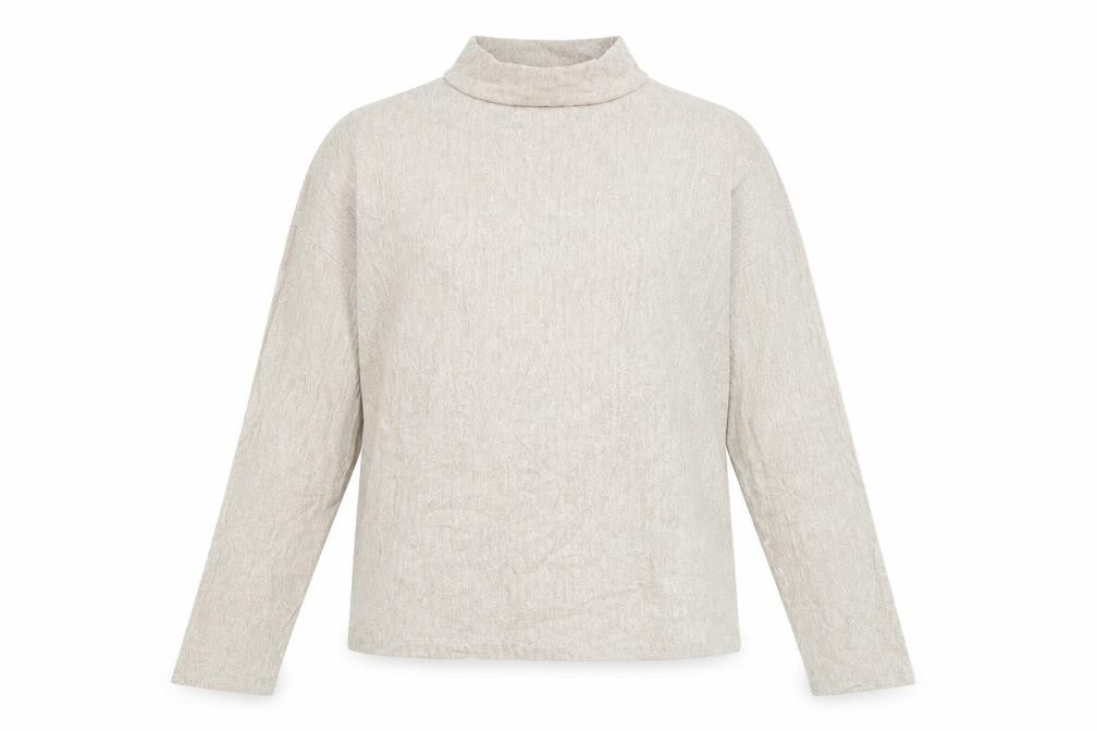 Astradivarius Womens White   Pullover Jumper Size XS