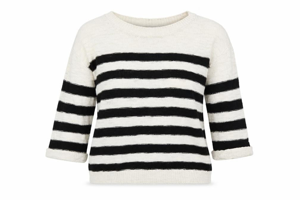 Front view of Dorothy Perkins women’s white knit jumper, size UK 10
