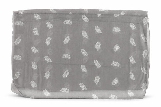 Front view of Preworn women’s grey shawl/wrap