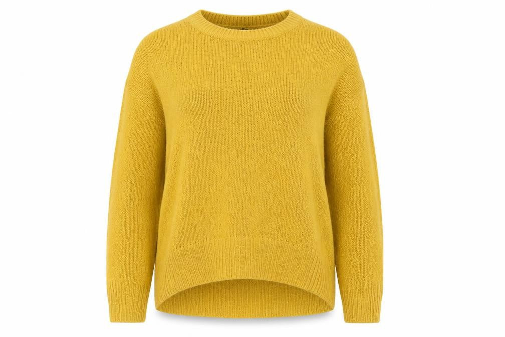 Front view of New Look women’s yellow jumper, size L