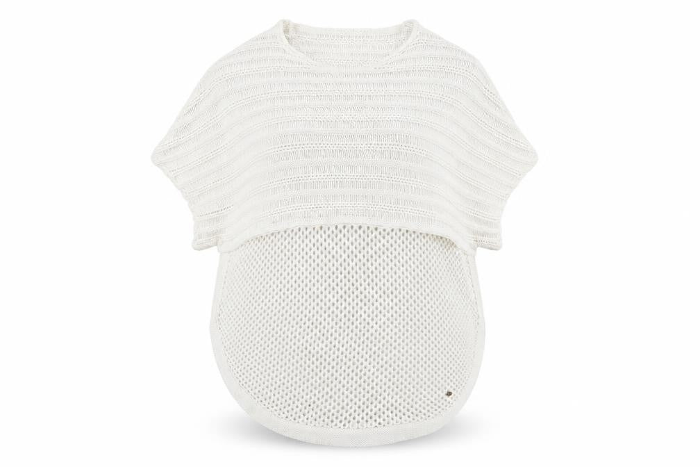 Front view of Amichi women’s white knit jumper one size
