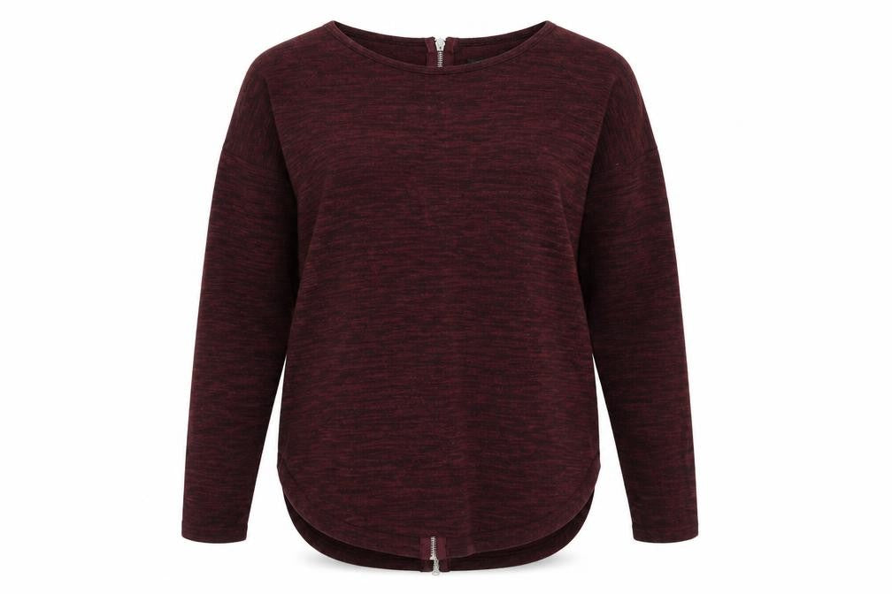 Front view of New Look women’s red jumper, size L