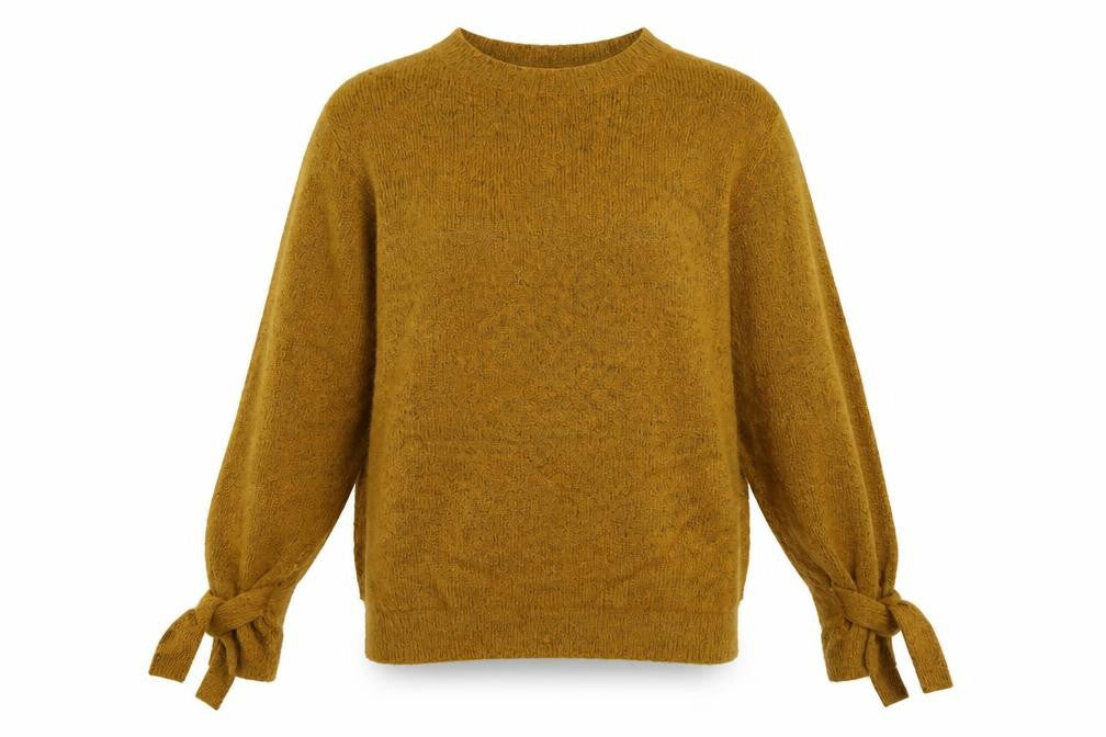 Front view of Papaya women’s yellow jumper, size M