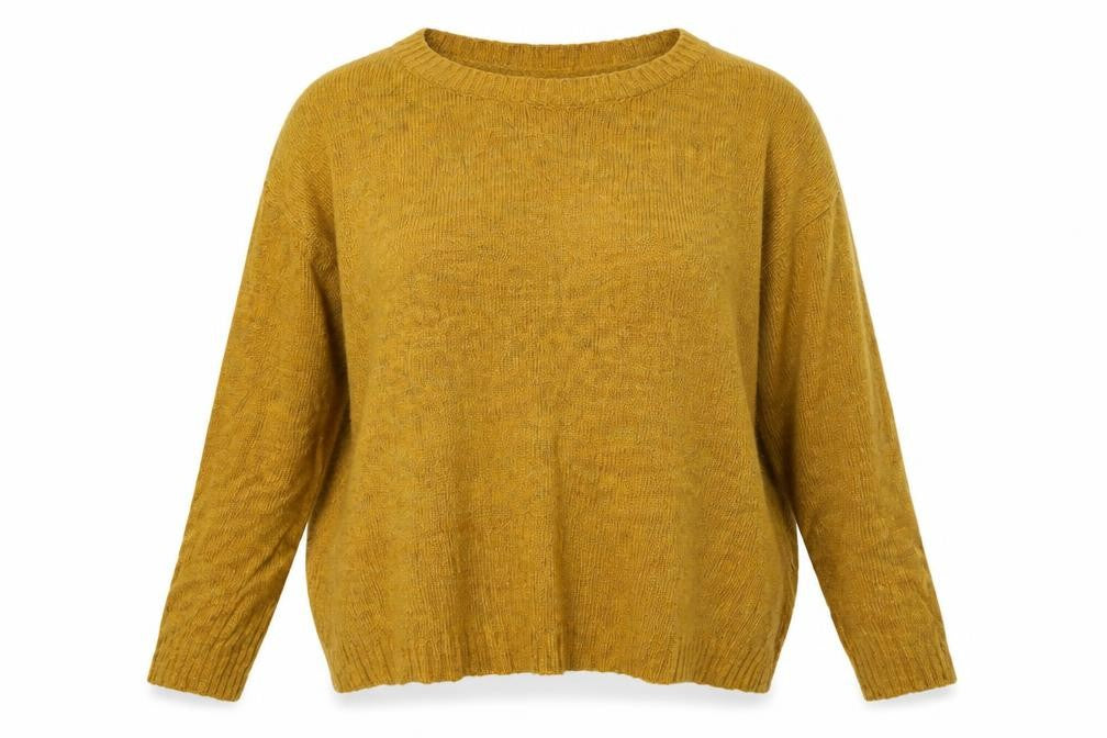 Front view of New Look women’s yellow jumper, size L