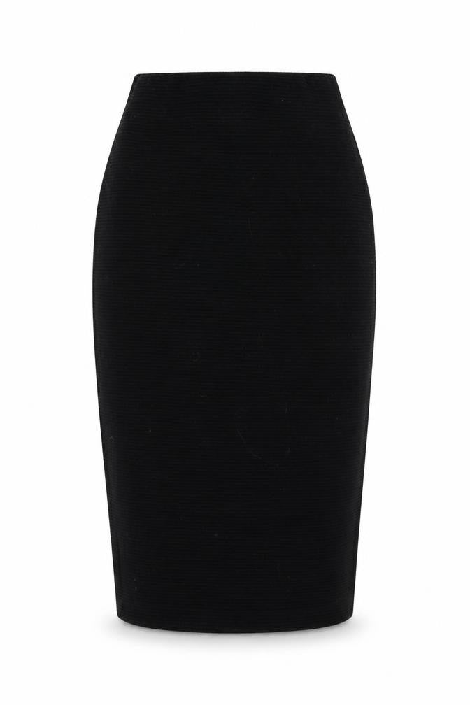 Front view of New Look women’s black straight & pencil set, size UK 10