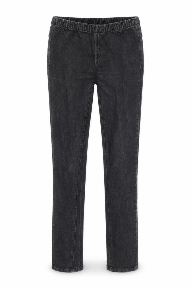 Front view of Pieces women’s black denim jegging jeans, size M, 30-inch leg