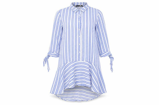Front view of Zara women’s blue striped fit & flare, size UK 4