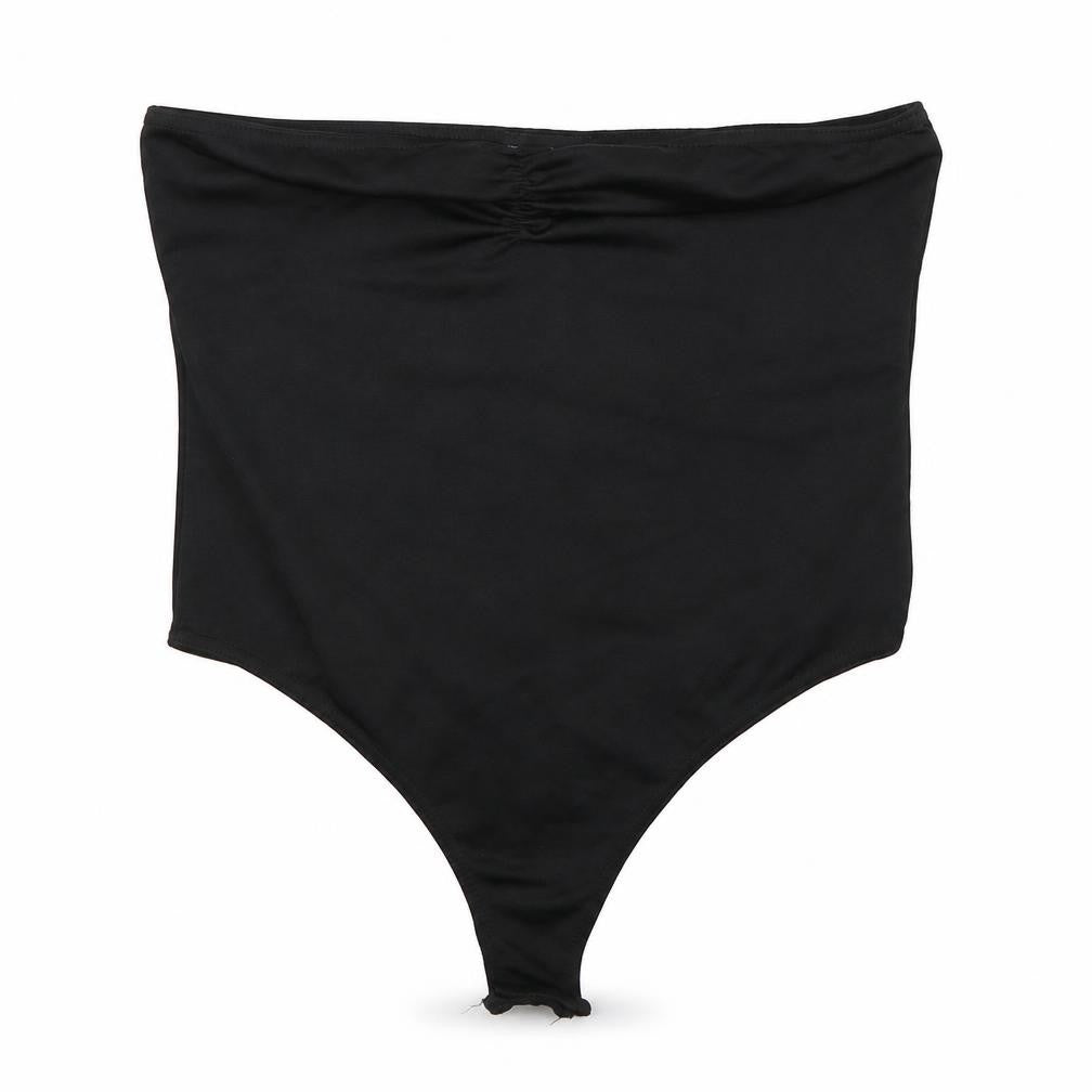 Front view of PRETTYLITTLETHING women’s black basic t-shirt, size UK 12