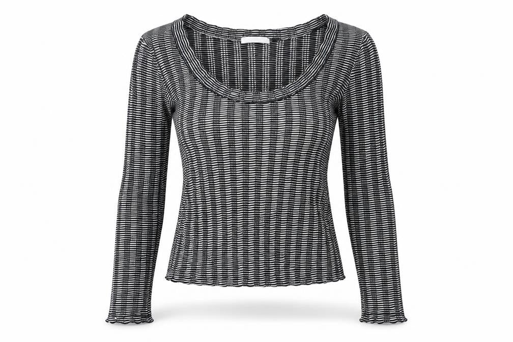 Front view of Zara women’s black jumper, size S