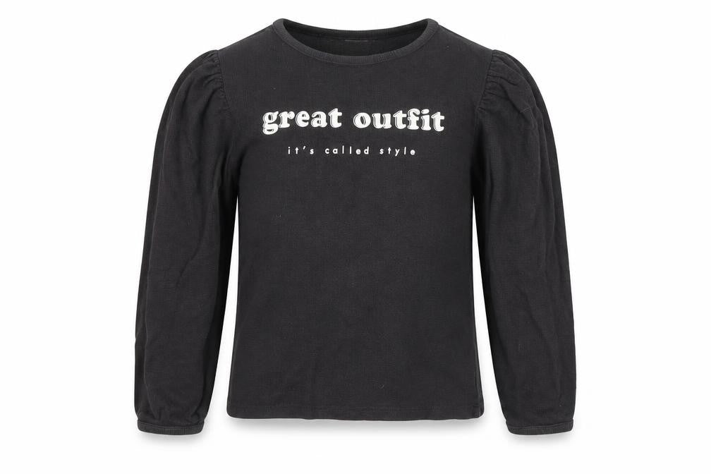 Front view of Zara girls’ black basic t-shirt, size 8, years