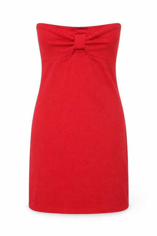 Front view of PRETTYLITTLETHING women’s red rayon a-line, size UK 12