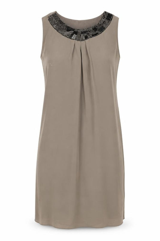 Front view of Senzatempo women’s beige shift, size M