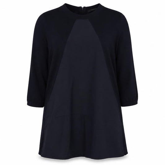 Front view of ASOS women’s black basic t-shirt, size S