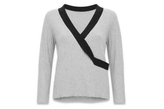 Front view of ASOS women’s grey knit jumper, size UK 16
