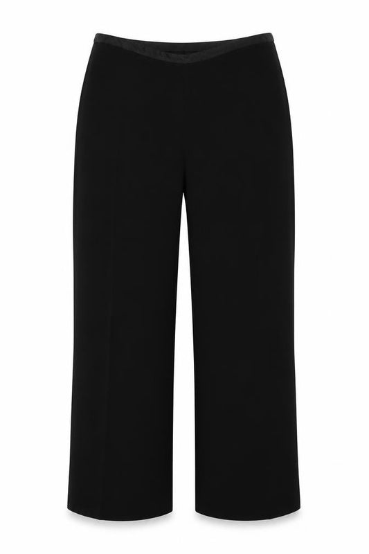 Front view of spirito women’s black trousers, size UK 24, 23-inch leg