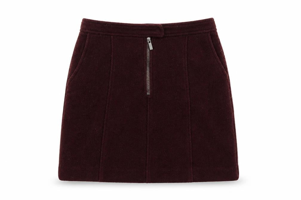 Front view of New Look women’s red straight & pencil skirt, size UK 6