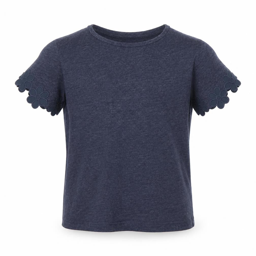 Front view of F&F girls’ grey basic t-shirt, size 8-9, years