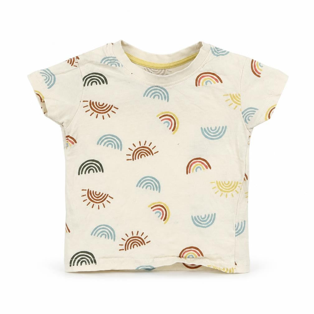 Front view of Primark girls’ beige basic t-shirt, size 9-12, months