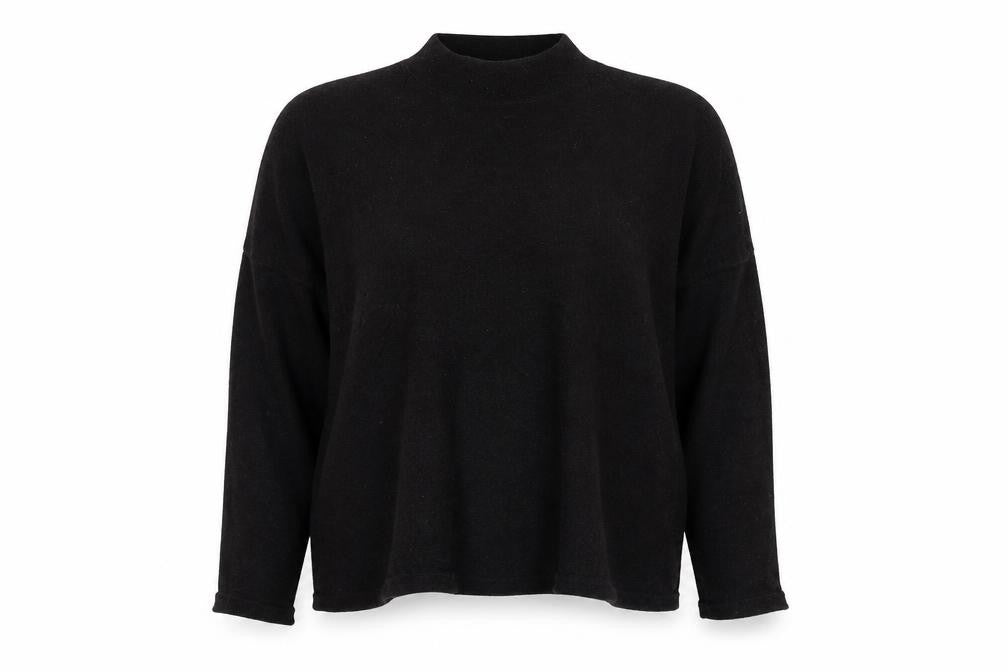 Front view of H&M women’s black jumper, size M