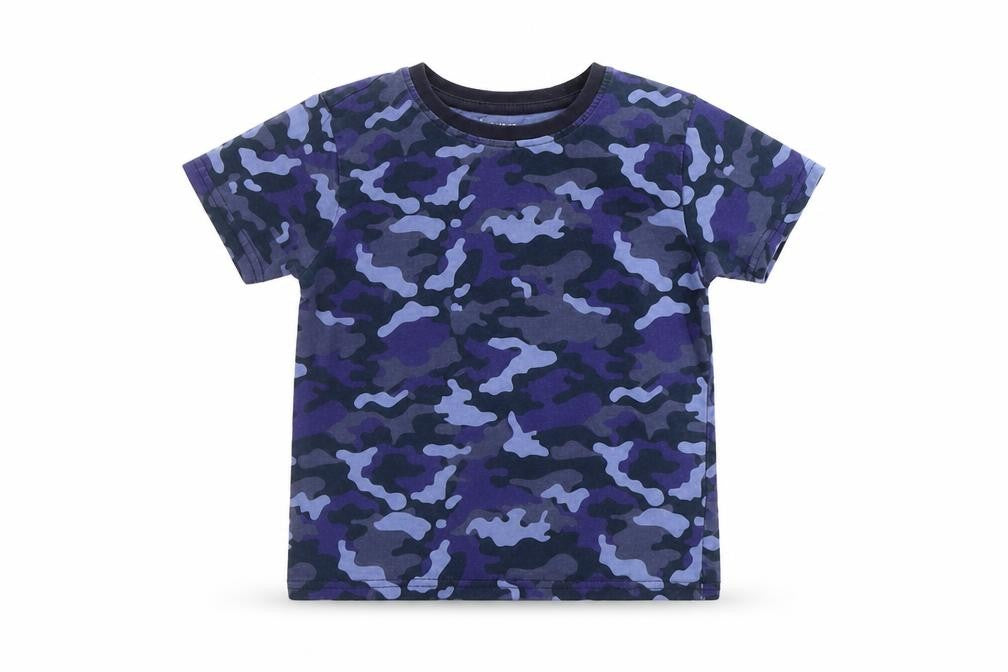 Front view of Primark girls’ blue geometric basic t-shirt, size 5-6, years