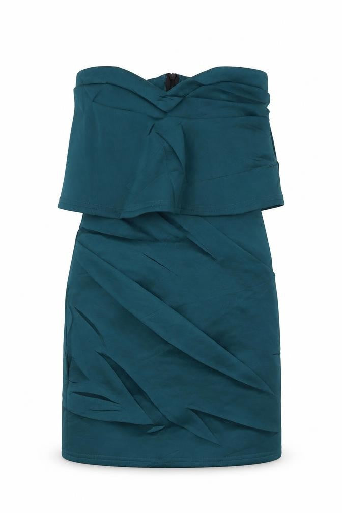 Front view of Missguided women’s green a-line, size UK 6