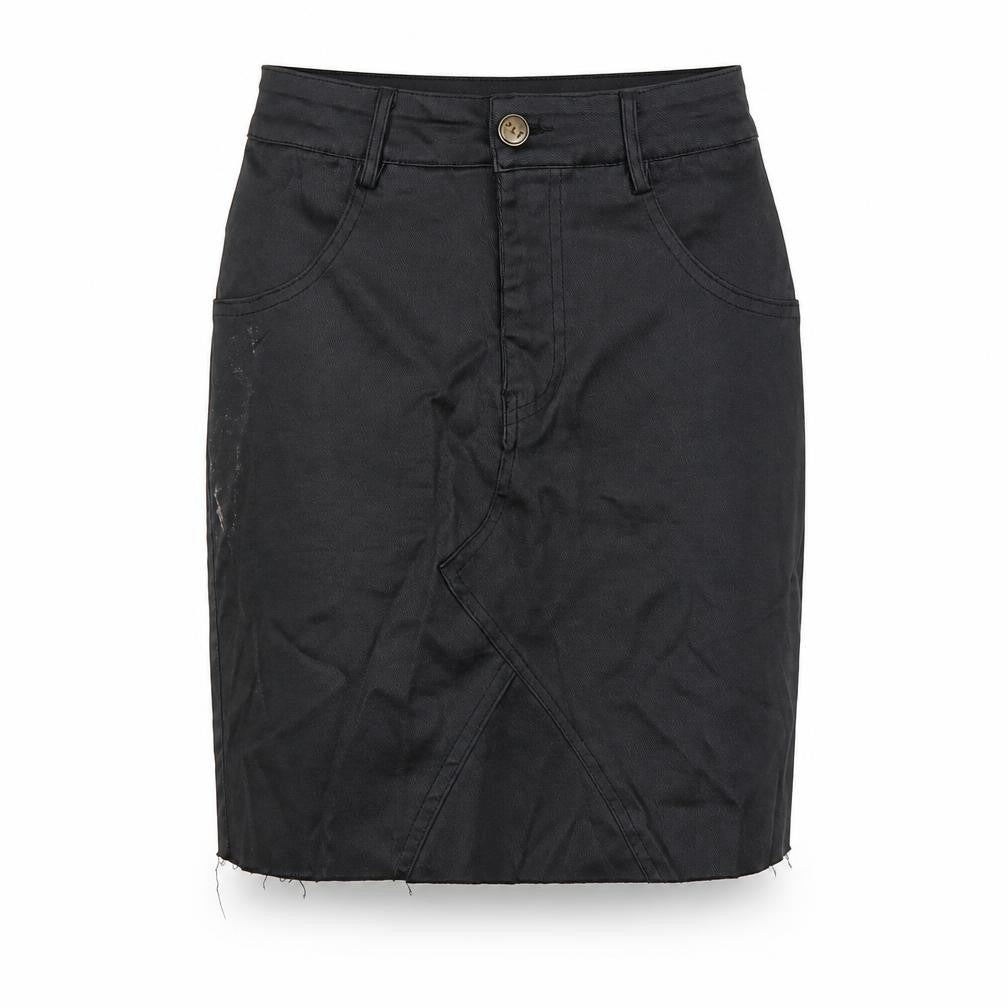 Front view of PRETTYLITTLETHING women’s black maxi skirt, size UK 4