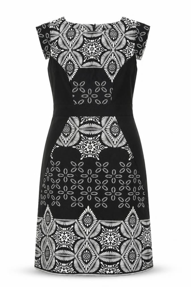 Preworn  Womens Black Floral  A-Line  Size 12