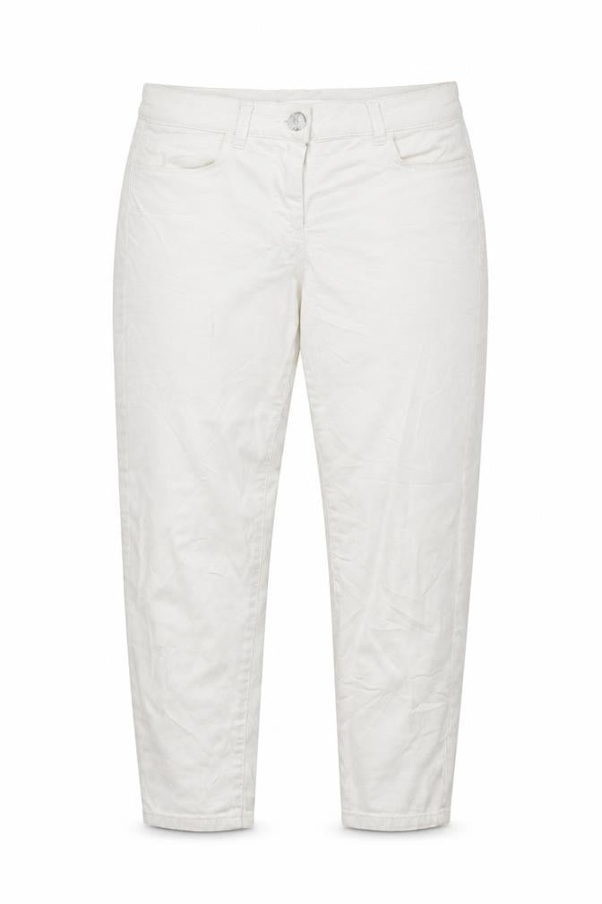Front view of Marks & Spencer women’s white jegging jeans, size UK 8, 21-inch leg