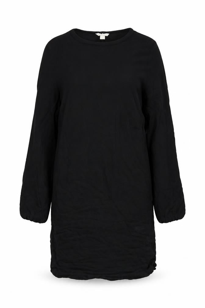 Front view of H&M women’s black shift, size UK 10