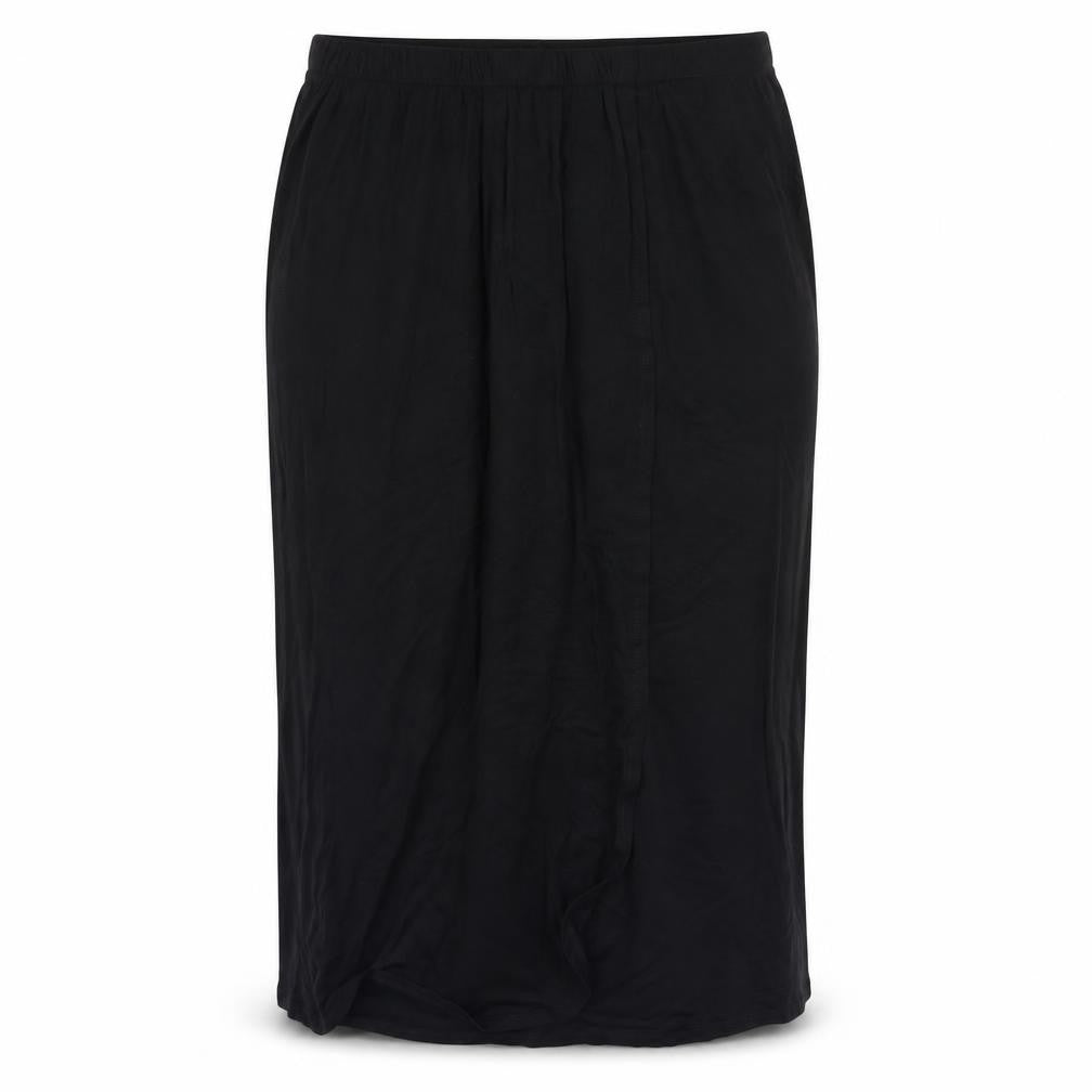 Front view of e women’s black flare skirt, size UK 16